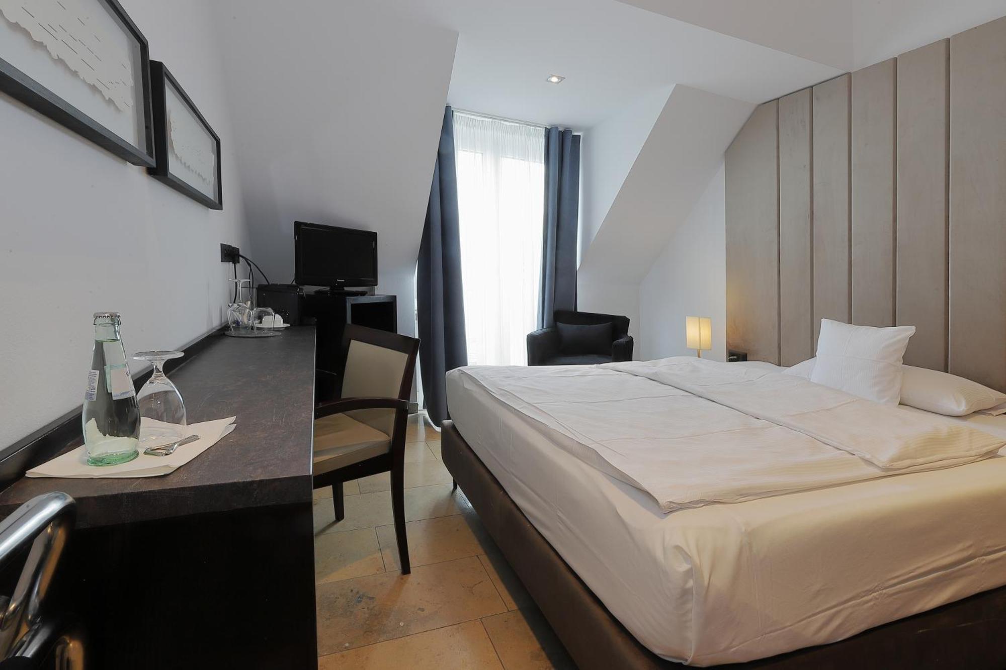 Devin Art Hotel Düsseldorf Eksteriør bilde